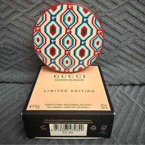 Brand New Gucci Cushion De Beaute Foundation Limited Edition #02.5 NIB